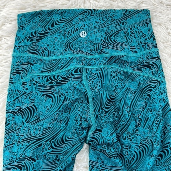 Lululemon In Movement Crop *Everlux 19" Kitakami Spirit Green Black - Picture 6 of 6